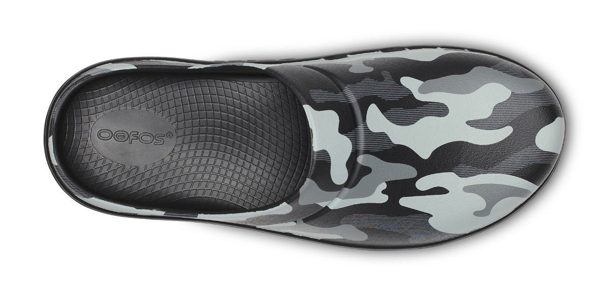 Women's OOcloog Luxe Clog - Night Camo